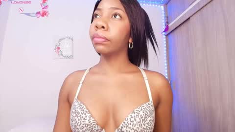 Snapshot of meganbarko chatting on September 28, 8:20 am megan online show from September 28, 8:20 am