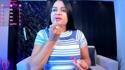 Snapshot of megancoxx_ chatting on November 11, 12:16 pm Megan - Every day from 530 to 200 pm COL online show from November 11, 12:16 pm