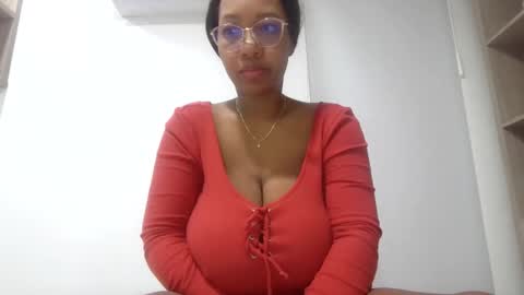 Snapshot of meganhotxx2 chatting on January 23, 5:13 am megan online show from January 23, 5:13 am
