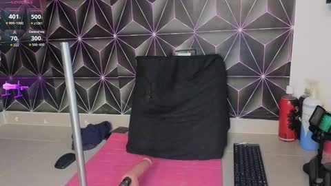 Megan online show from December 17, 11:49 am