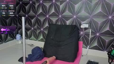 Megan online show from December 18, 11:49 am