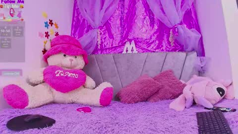 Snapshot of meganrouss7 chatting on November 25, 1:22 pm Megan online show from November 25, 1:22 pm