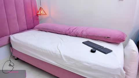 Megan  online show from December 14, 7:29 pm