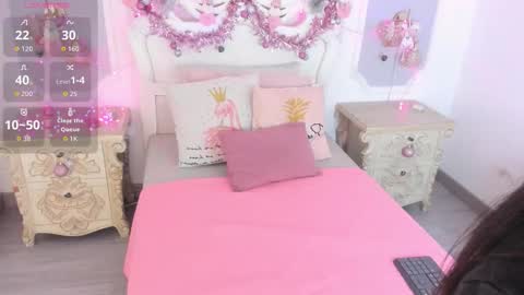 Snapshot of meganstar__ chatting on November 22, 11:42 am Megan online show from November 22, 11:42 am