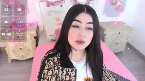 Snapshot of meganstar__ chatting on December 2, 11:48 am Megan online show from December 2, 11:48 am