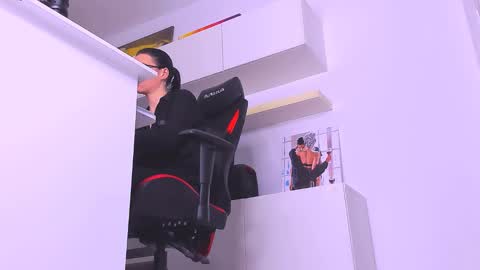 Snapshot of meganstones chatting on January 21, 11:02 pm Megan online show from January 21, 11:02 pm