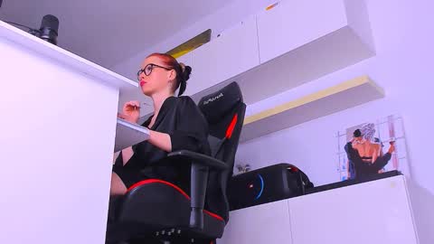 Snapshot of meganstones chatting on September 13, 7:35 pm Megan online show from September 13, 7:35 pm