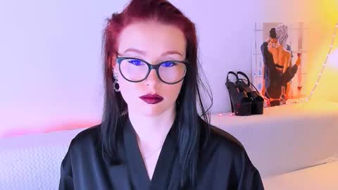 Snapshot of meganstones chatting on October 6, 5:43 pm Megan online show from October 6, 5:43 pm