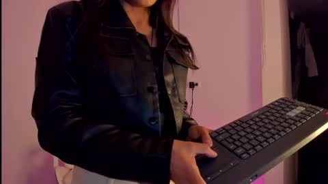 Snapshot of meganthompsonn chatting on September 17, 3:30 am Megan online show from September 17, 3:30 am