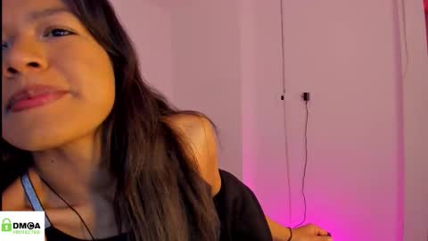 Snapshot of meganthompsonn chatting on September 18, 4:53 pm Megan online show from September 18, 4:53 pm