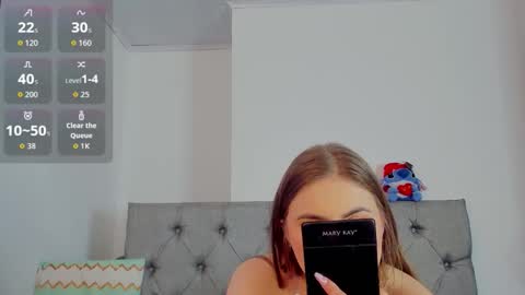 Snapshot of meganysammy chatting on December 2, 6:58 pm megansammy online show from December 2, 6:58 pm