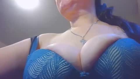 Snapshot of megatitsxx chatting on November 11, 7:03 pm SHAROLD online show from November 11, 7:03 pm