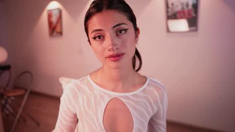 Snapshot of megga_bluee chatting on November 14, 2:21 am megga_bluee online show from November 14, 2:21 am