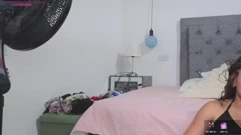 Snapshot of meghan_taylor__ chatting on October 30, 9:15 pm Meghan online show from October 30, 9:15 pm