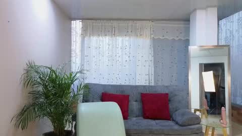 Mei online show from February 15, 10:31 pm