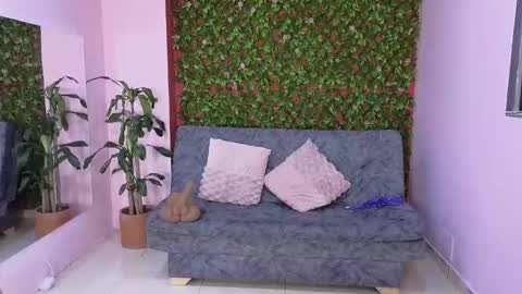 Mei online show from March 4, 7:53 pm