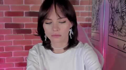 Katie  Payne online show from October 5, 4:22 am