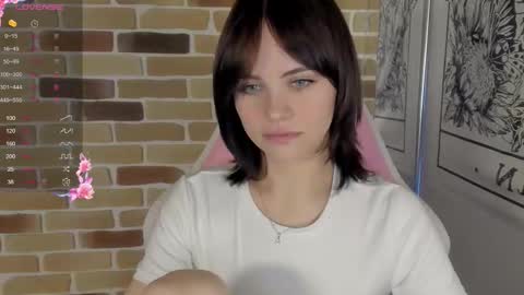 Katie  Payne online show from October 13, 3:01 pm