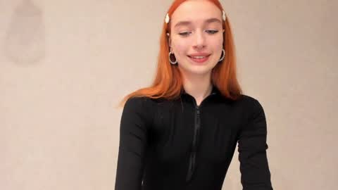 mel__lisa online show from April 6, 9:05 pm