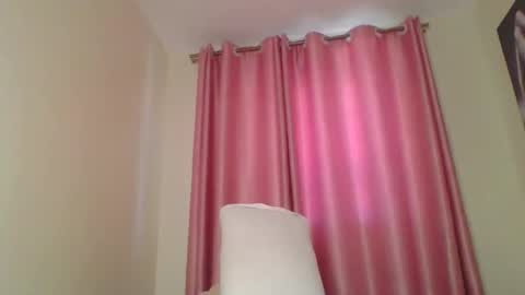 pretty online show from January 18, 2:43 pm