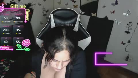 Snapshot of mel_raise chatting on September 30, 11:21 pm mel raise online show from September 30, 11:21 pm