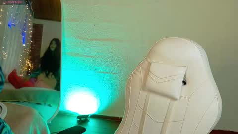 Snapshot of melani_sunny chatting on November 20, 11:48 pm Melani sunny online show from November 20, 11:48 pm