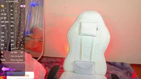 Snapshot of melani_sunny chatting on November 26, 2:12 am Melani sunny online show from November 26, 2:12 am