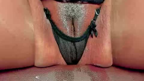 Melania online show from November 18, 11:25 am