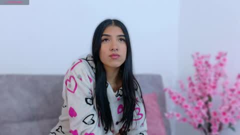 Melanie online show from April 18, 4:38 am