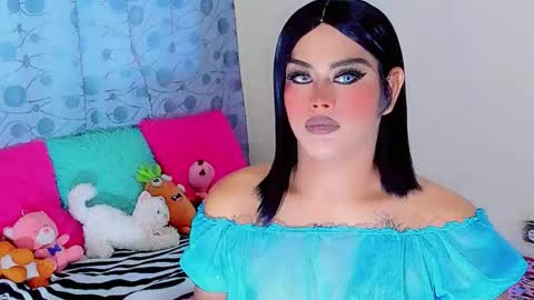 melanie_dolls online show from November 18, 1:59 pm