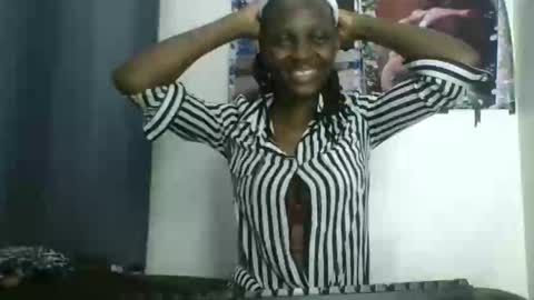 Snapshot of melanie_goddesss chatting on September 18, 7:16 pm milly online show from September 18, 7:16 pm