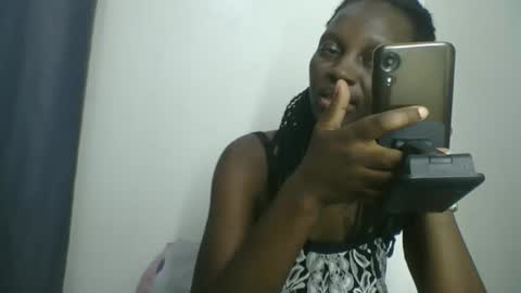 Snapshot of melanie_goddesss chatting on September 30, 6:57 pm milly online show from September 30, 6:57 pm