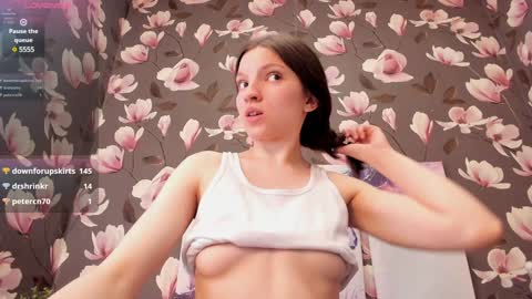 Snapshot of melanie_grant chatting on January 29, 3:04 pm Melanie online show from January 29, 3:04 pm