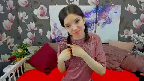 Snapshot of melanie_grant chatting on February 19, 9:28 am Melanie online show from February 19, 9:28 am