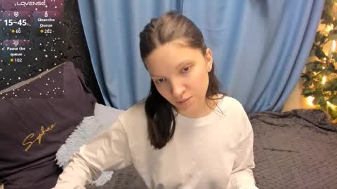 Snapshot of melanie_grant chatting on December 15, 9:24 am Melanie online show from December 15, 9:24 am