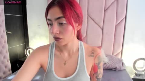 Melanie roux  online show from November 12, 12:16 pm