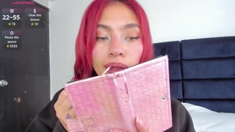 Melanie roux  online show from November 19, 12:27 pm