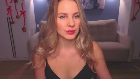 Melanie Bennett online show from February 24, 6:00 am