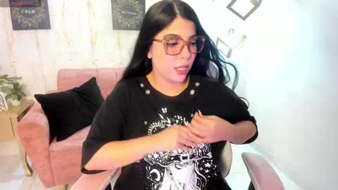 Snapshot of melaniegrayx chatting on March 3, 2:15 pm melaniegrayx online show from March 3, 2:15 pm