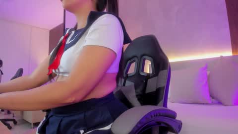 melaniejeann_ online show from March 29, 2:44 am