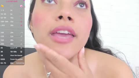 melannie roses online show from March 3, 4:25 am