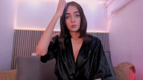 melany_hoffman online show from November 23, 8:30 pm