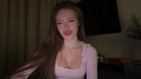 Snapshot of melanybunny chatting on December 14, 4:12 pm Adel online show from December 14, 4:12 pm