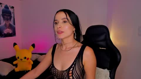 Snapshot of melanyrouse1 chatting on May 5, 8:17 pm melanyrouse1 online show from May 5, 8:17 pm
