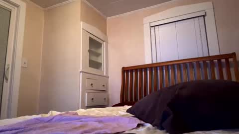 Tan lines online show from January 16, 3:43 am