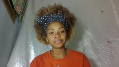 Snapshot of meliana98 chatting on October 17, 7:27 pm meliana98 online show from October 17, 7:27 pm