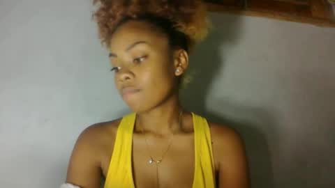 Snapshot of meliana98 chatting on October 19, 8:42 pm meliana98 online show from October 19, 8:42 pm