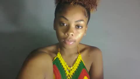 Snapshot of meliana98 chatting on October 21, 8:42 pm meliana98 online show from October 21, 8:42 pm