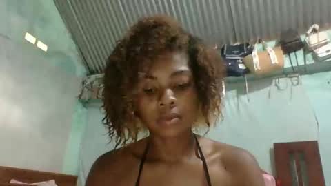 Snapshot of meliana98 chatting on November 17, 5:35 am meliana98 online show from November 17, 5:35 am