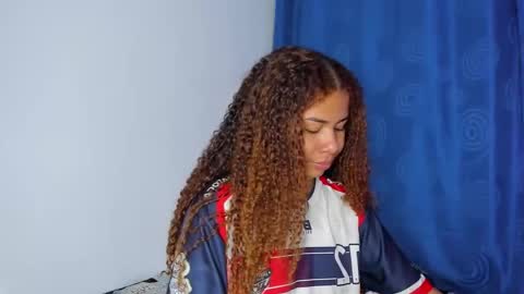 M E L I N A  online show from March 7, 9:12 pm